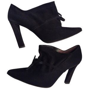 Stuart Weitzman 'Aokhi' Pointed Toe Suede Bootie with 4" Heel, Black, Size 8.5 M